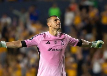 NAHUEL GUZMÁN NECAXA