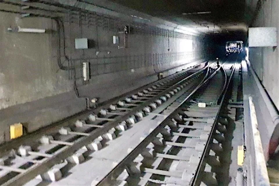Drenaje-pluvial-Línea-4-río-Santa-Catarina-inundaciones