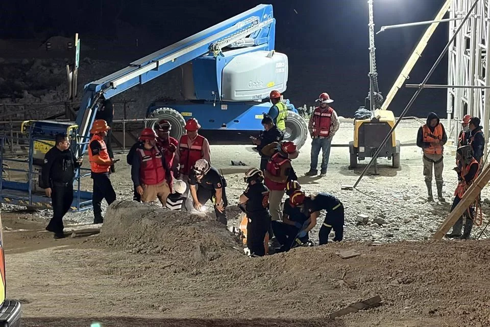 Drenaje-pluvial-Línea-4-río-Santa-Catarina-inundaciones