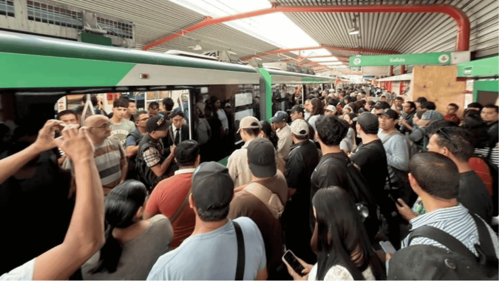 cierre de accesos en el Metro - Minuto Cero falla en el Metro deja cierre de accesos en el Metro